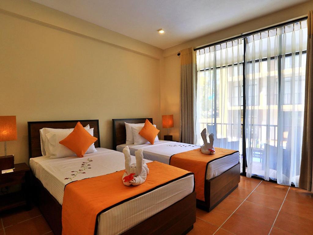 Lily'S Resort Habarana Exterior foto